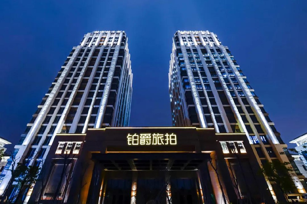 通過解鎖朋友圈投放新鏈路，快速實現了粉絲注冊率提升了10%，注冊成本降低了30%。